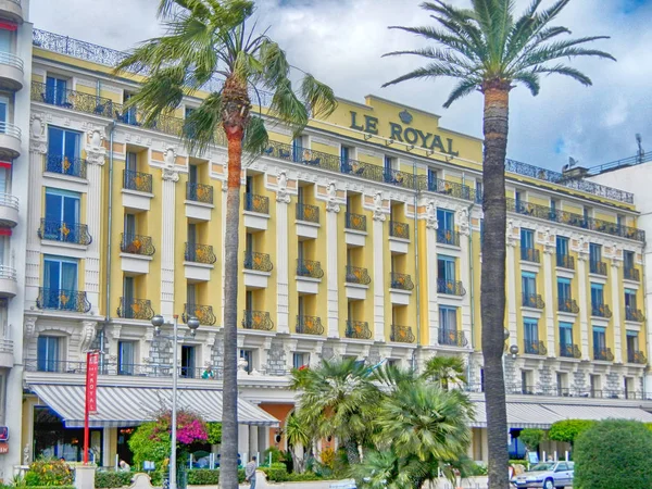 Le Royal, três estrelas Hotel em Nice, França — Fotografia de Stock