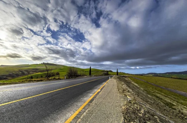 Landelijk Stuk Van Weg Het Toscaanse Platteland — Stockfoto