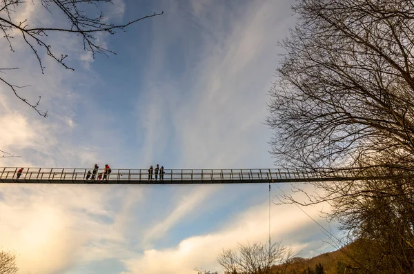 Panorâmica Ponte Suspensa Vista Baixo — Fotografia de Stock