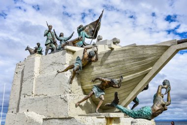 18 Şubat 2018 - Goleta Ancud Schooner anıt ve Çeşme, Punta Arenas, Şili