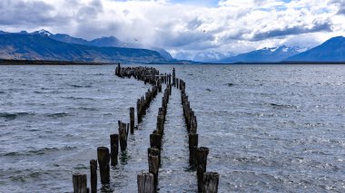 Almirante Montt Körfez Patagonia - Puerto Natales, Magallanes bölgesi, Şili'de eski iskele (Muelle Historico)