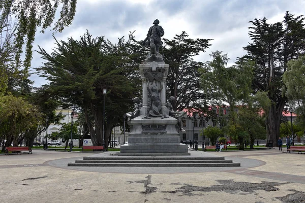 Μνημείο Φερδινάνδος Μαγγελάνος Στο Thw Πόλη Του Πούντα Αρένας — Φωτογραφία Αρχείου