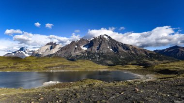 Panoramik Los Cuernos ve Lago Nordenskjold, Torres del Paine Milli Parkı, Patagonia, Şili