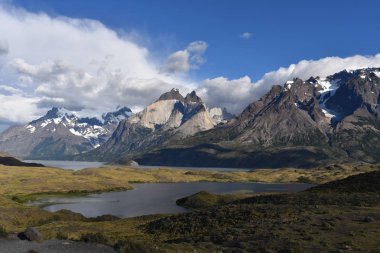 Panoramik Los Cuernos ve Lago Nordenskjold, Torres del Paine Milli Parkı, Patagonia, Şili