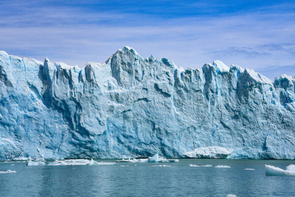 Perito Moreno Glacier on Lago Argentino, El Calafate, Parque Nacional Los Glaciares, Patagonia, Argentina, South America