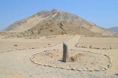 Caral, Unesco Dünya Mirası ve Amerika kıtasındaki en eski şehir. Süp Valley, 200 km Lima, Peru kuzeyinde yer alan