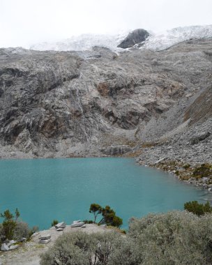 Laguna 69 Cordillera Blanca, Huaraz Peru yakın '