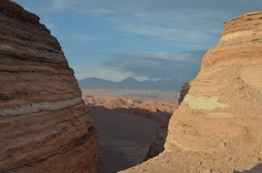 Valle de la Luna, San Pedro de Atacama kuzey Şili'deki yakınındaki kaya oluşumları