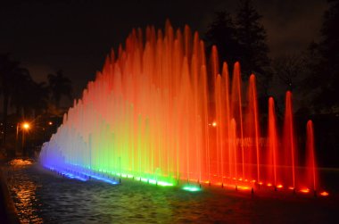 Işıklı su pınarlarına Circuito Magico de Agua, Lima Peru