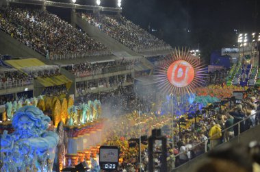 Karnaval performans Sambadrome'un Marqu s de Sapuca, Rio 