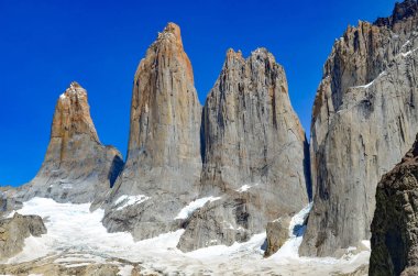 Üç kuleleri, Torres del Paine Millî Parkı, Patagonia, Chi