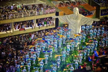 Karnaval performans Sambadrome'un Marqu s de Sapuca, Rio 