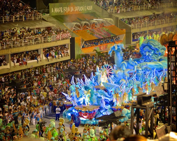 Karnaval performans Sambadrome'un Marqu s de Sapuca, Rio 