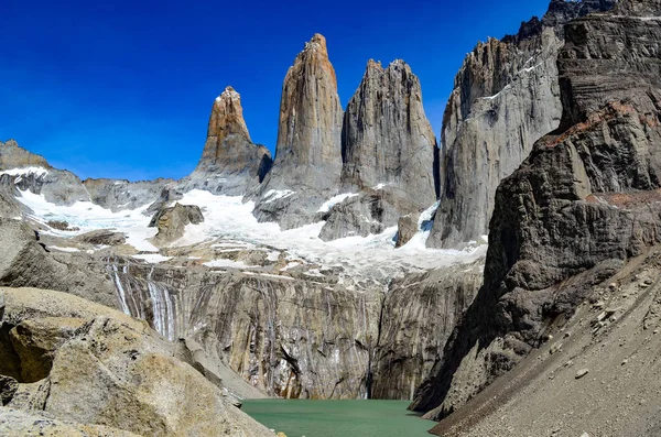 Las Tres Torres, Parque Nacional Torres del Paine, Patagonia, Chi — Foto de Stock