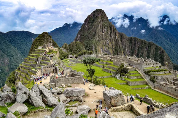 The lost Inca city of Machu Picchu, Cuzco, Peru — Stock Photo, Image