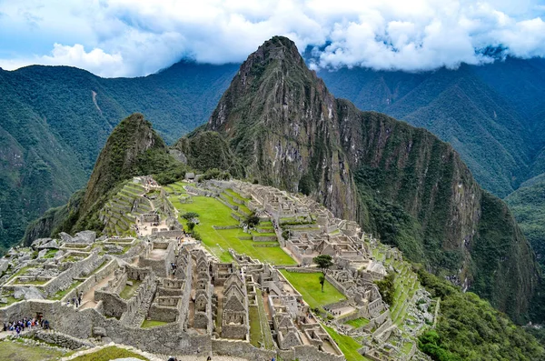 The lost Inca city of Machu Picchu, Cuzco, Peru — Stock Photo, Image