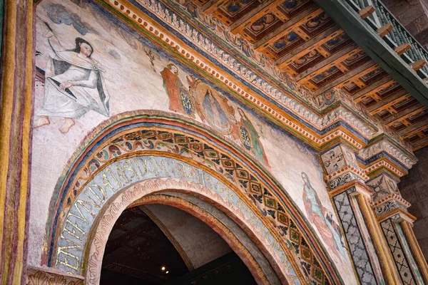 Fachada exterior de la iglesia barroca de Andahuaylillas. Cusco, Perú — Foto de Stock