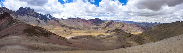 Los Colores Naturales Montaña Del Arco Iris Vinicuna Cusco Perú — Foto de Stock