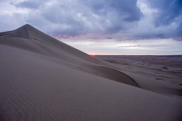 沙漠景观和沙丘。秘鲁Nazca. — 图库照片