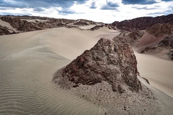 Paisajes y dunas en el desierto de Nazca, Perú. — Foto de Stock