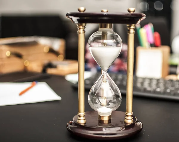 Sandglass Work Table — Stock Photo, Image