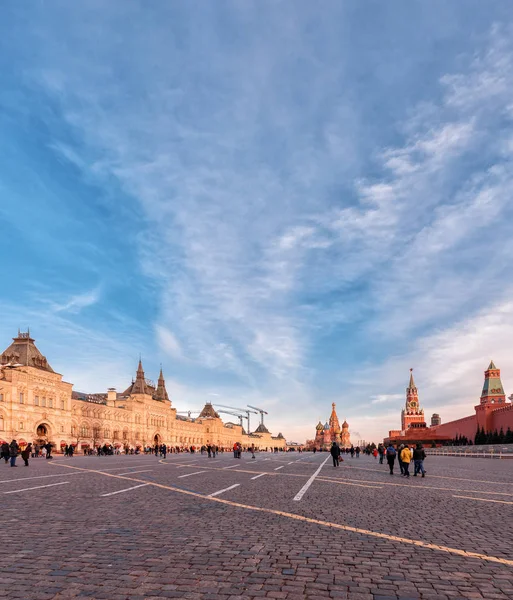 Kaugummi Basilikumkathedrale Und Spasskaja Turm Auf Dem Roten Platz Moskau — Stockfoto