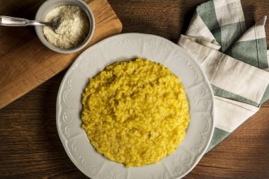 delicius İtalyan risotto pirinç safran ile 