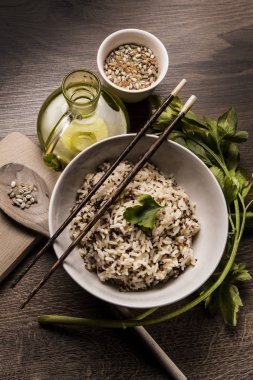 Güzel yemek quinoa pirinç Japon tarzı 