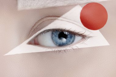 kadın gözü ile güzel makyaj