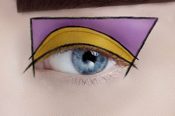 Vrouw oog met mooie make-up Rechtenvrije Stockfoto's