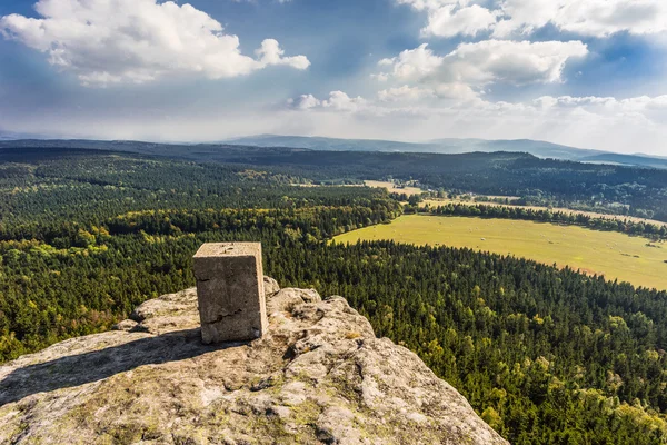 Szczeliniec montanhas Stolowe, Kotlina Klodzka na Polónia — Fotografia de Stock