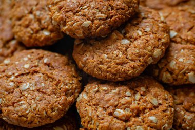 Yulaf kurabiyeleri yakın.