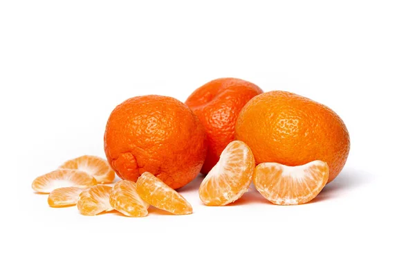 Whole Tangerines Slices Mandarins White Background — Stock Photo, Image