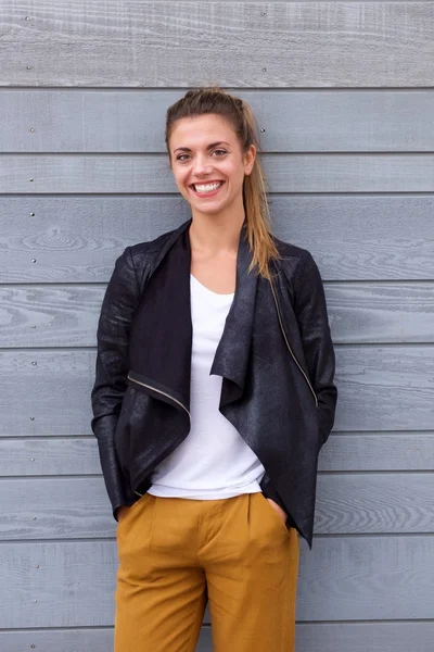 Woman wearing leather jacket — Stock Photo, Image