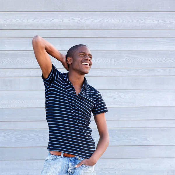 Fotomodel in gestreepte shirt — Stockfoto