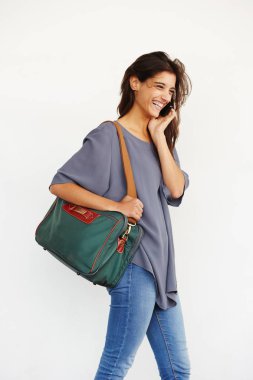 Kadın yapım telefon görüşmesi 