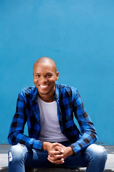 Fiatal afrikai srác nevetve — Stock Fotó