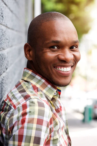 젊은 아프리카 남자 웃음 — 스톡 사진