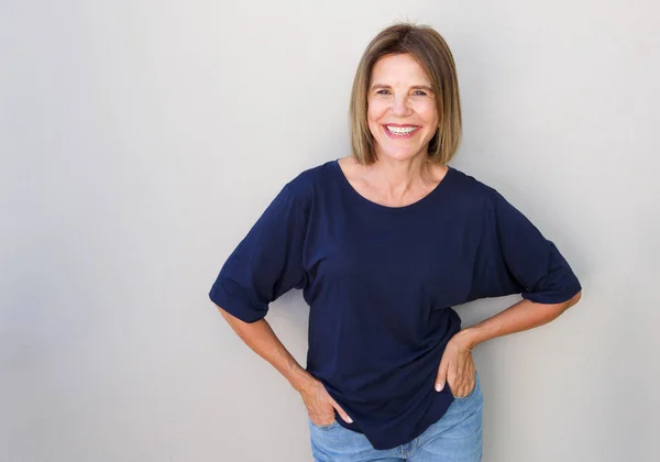 Mulher sênior em vestido azul — Fotografia de Stock