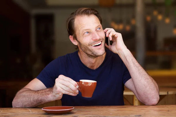 Man holding coffee cup — Stock Photo, Image