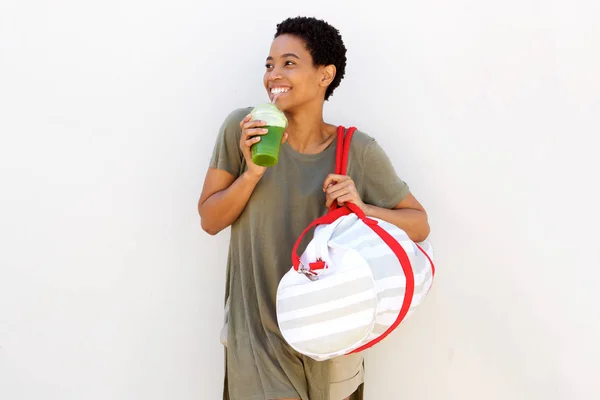 Mulher com suco de frutas — Fotografia de Stock