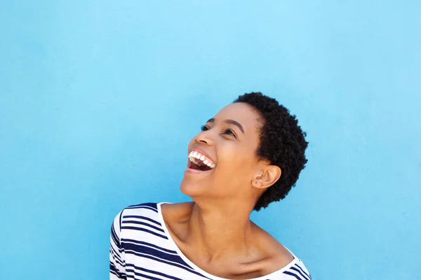 Mujer africana riendo —  Fotos de Stock