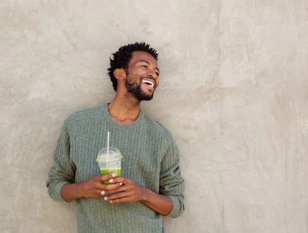 Man with healthy smoothie — Stock Photo, Image