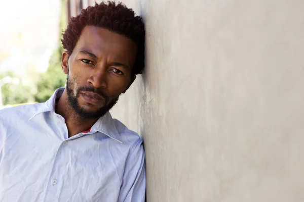 Afro-Amerikaanse man denken — Stockfoto