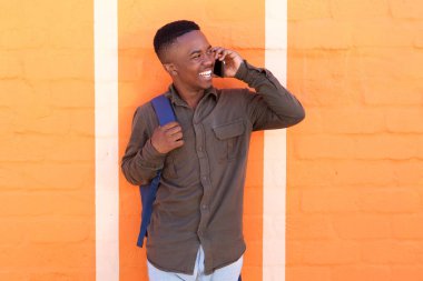 adam telefon pone bahsediyoruz