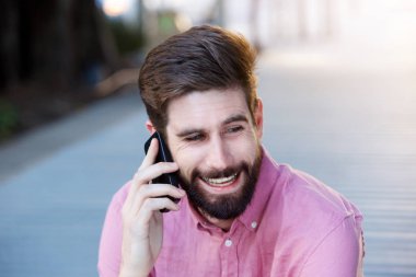 Yakışıklı beyaz adam 