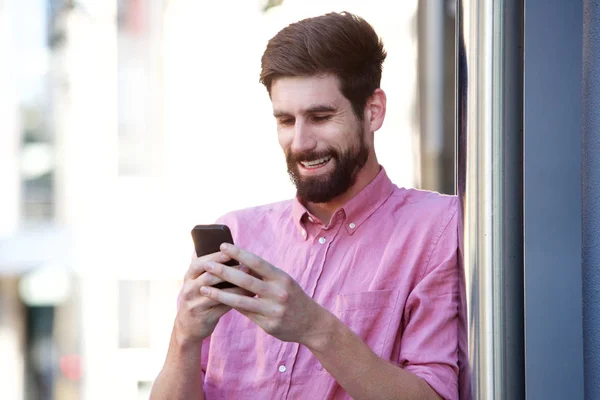 Feliz hombre de negocios afuera —  Fotos de Stock