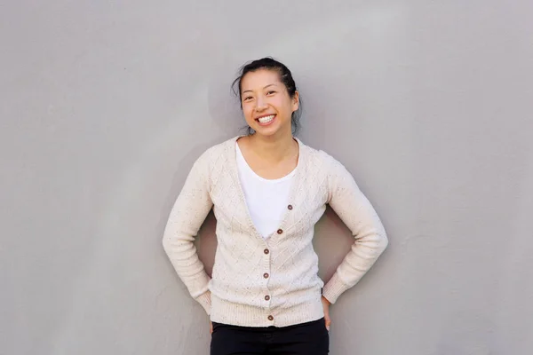 Sonriente mujer asiática — Foto de Stock