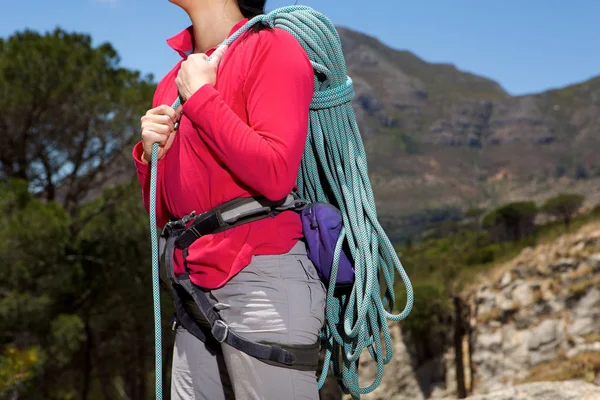 Climber carrying rope — Stock Photo, Image