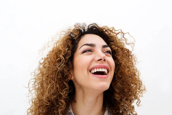 Žena se smíchem proti Bílému pozadí — Stockfoto